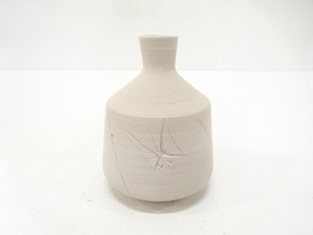 加藤釥造　蝶文　花入